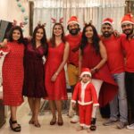 Aditi Ravi Instagram - xmas celebration 🍾 @maheswarirkrishnan @anusree_luv @thechandhunadh @limiteddd_edition @raakz.ashraa @anu.mohan.k #jjayddu @mahesh_bhai 😍 #xmas #celebration #friendslikefamily