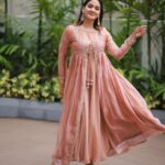 Aditi Ravi Instagram - ✨ 👗 :@jazaashdesignstudio 📸 : @padmaweddingz @baljithm 💁🏻‍♀️ : @vrinda_sk_