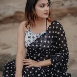 Aditi Ravi Instagram - 🖤………….🤍 #connectthedots! #life 📸 : @jishnumurali_ 💄: @_arya_jithins_makeover Hair : @makeovers_by_anjaly 👗 : @tiana_designers VC : @joseph_seby__ Retouching : @abhishek__asokan
