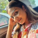 Aditi Ravi Instagram – yess traffic time !! 🚦😬
don’t you sometimes take such selfies?

💁🏻‍♀️ 3rd pic is not an absolute ‘sunkissed’ blahhh ! its jus sunshine ☀️ 

#me #instafam #face #yeah