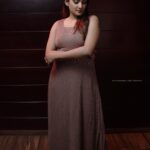 Aditi Ravi Instagram - clarity brings serenity 🤎 📸 : @jishnumurali_ 💄: @_arya_jithins_makeover Hair : @makeovers_by_anjaly 👗 : @yla_designs VC : @joseph_seby__ Retouching : @abhishek__asokan @maliekal.heritance.cherai #serenity #instagram #new