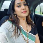 Aditi Ravi Instagram - ഐശ്വര്യത്തിന്റെയും സ്നേഹത്തിന്റെയും സമൃദ്ധിയുടെയും ഹൃദയം നിറഞ്ഞ ഓണാശംസകൾ 🌼 🌼HAPPY ONAM 🌼 #happyonam #thiruvonam @silkaura_handlooms