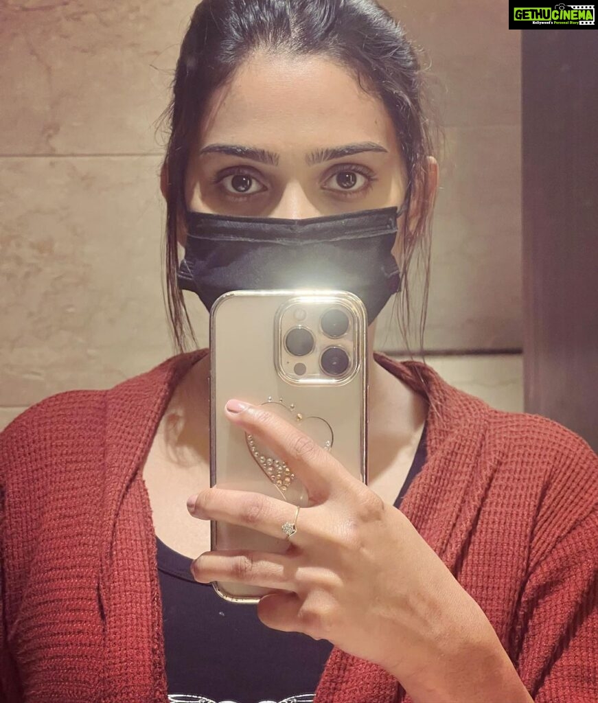 Aditi Ravi Instagram - eyes have a language of their own ✔️ #lookatmenow #👀