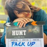Aditi Ravi Instagram – wrapped up 🎬

📸 @thechandhunadh 👨‍👧

will mis you guyss ..
@bhavzmenon @nikhilanand_writer @anu.mohan.k @sonujacob.official 

#movie #shajikailassir #wrappedup