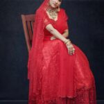 Aditi Ravi Instagram - ❤️ ❤️ ❤️ Photography - @nostalgiaevents.in Costume - @kahani_stories_in_thread MUAH - @merins_remyamerin Jewellery- @meralda.jewels Location - @portmuziriskochi #red #instagram