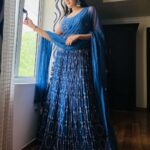 Aditi Ravi Instagram - shades of blue 🐟 👗 @nairadesignerboutique 💄 me!! #blue #shades #instagram