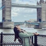 Aditi Ravi Instagram – Kal Ho Naa Ho 💯

🧥 @western_lady_ 
#new #instagram #post #uk #towerbridge