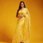 Aditi Ravi Instagram - 🫠🫠 📸 @arun_payyadimeethal 💄& 💁🏻‍♀️ @sreegeshvasan_makeupartist 👗 @kasavukendra_wedding_centre studio @maxxocreative #yellow #instagram