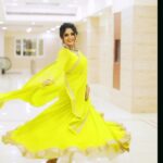 Aditi Shankar Instagram – #tumtum
Is it too late to hop on the trend? 🙈🫶
Styled by: @dr.vinothinipandian
Outfit: @rubyafroz80
Jewellery: @jcsjewelcreations
HMU: @artistrybyfathi