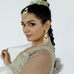 Aditi Shankar Instagram - Crazy but Desi ✨ . . . . . . . . . . . . . Styled by: @dr.vinothinipandian 💄: @artistrybyfathi 📸: @kiransaphotography Accessories: @evesspatikas Flowers: @the_bridal_store_chennai