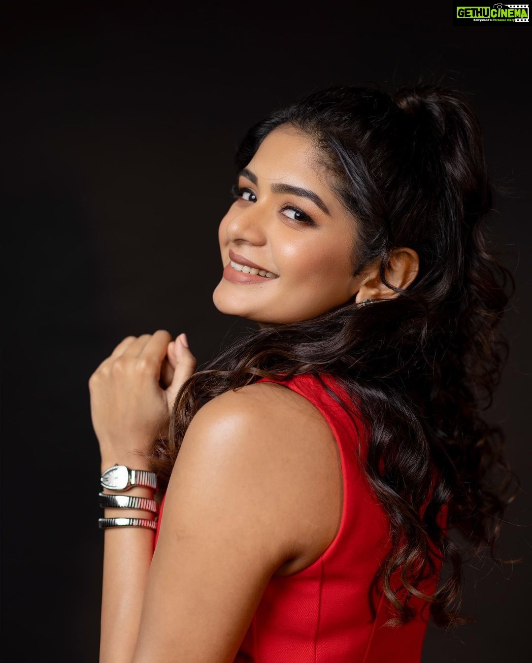 Aditi Shankar Instagram - If you’re sad , add more lipstick and attack 😄♥️🫶 . . . . . . . . . . . . . . . . Styled by : @anuvardhan 💄: @pinkylohar 📸: @kiransaphotography