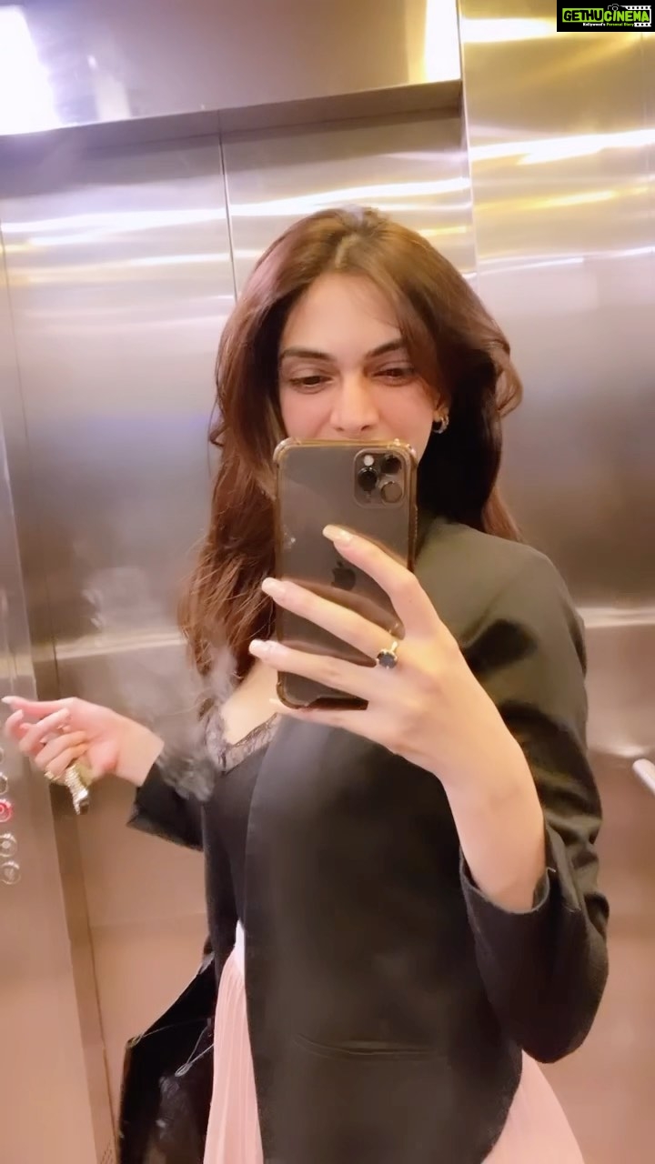 Aditi Vats Instagram - Because I m Mrs Snow.