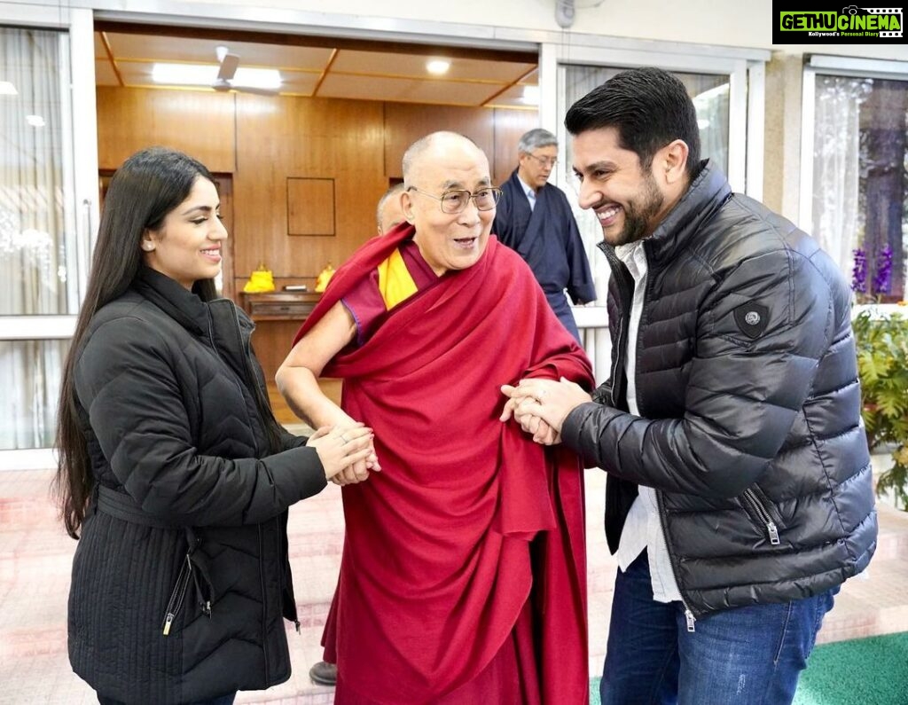 Aftab Shivdasani Instagram - “The more you are motivated by love, the more fearless and free your actions will be.” - His Holiness Dalai Lama XIV. 🤍💐 #istandwithdalailama #grateful To my Tibetan brothers & sisters, and all His Holiness’ followers, don’t worry about the negativity. With love & compassion, you will prevail. Long live His Holiness. Love, light & peace. ❤✨☮ Dalai Lama Temple, Mcleod Ganj, Dharamsala.