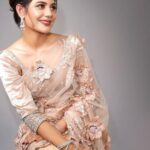 Aishwarya Dutta Instagram - Smileeeee because everything is good … 🥳🥳🥳🥳🥳🥳🥳 On camera - @en.nizharpadam Wearing- @malgudi_designs Mua - @noormakeup_mehndi