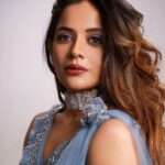 Aishwarya Dutta Instagram - My hopes are alive like my breath 🦋🦋🦋 On camera- @en.nizharpadam Wearing- @malgudi_designs Mua - @noormakeup_mehndi Hair by - @kalai_makeoverartistry Jewellery by - @fineshinejewels