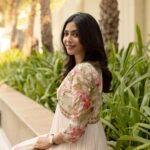 Aishwarya Lekshmi Instagram - 🌸 Outfit : @issadesignerstudio @dipublicrelations Styling : @stylebyami @garimagarg14 Hair : @soverpukhrambam Pictures : @kiransaphotography