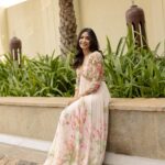 Aishwarya Lekshmi Instagram - 🌸 Outfit : @issadesignerstudio @dipublicrelations Styling : @stylebyami @garimagarg14 Hair : @soverpukhrambam Pictures : @kiransaphotography