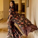 Aishwarya Lekshmi Instagram - 🖤 Outfit : @toraniofficial Styling : @stylebyami @garimagarg14 Jewellery : @abhilasha_pret_jewelry Hair : @soverpukhrambam Pictures: @kiransaphotography