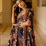 Aishwarya Lekshmi Instagram - 🖤 Outfit : @toraniofficial Styling : @stylebyami @garimagarg14 Jewellery : @abhilasha_pret_jewelry Hair : @soverpukhrambam Pictures: @kiransaphotography