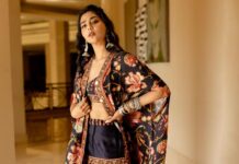 Aishwarya Lekshmi Instagram - 🖤 Outfit : @toraniofficial Styling : @stylebyami @garimagarg14 Jewellery : @abhilasha_pret_jewelry Hair : @soverpukhrambam Pictures: @kiransaphotography