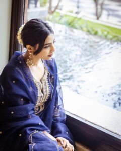 Aishwarya Lekshmi Instagram - Chola Tour comes to an end. 
Caught up in a whirlwind of emotions.

Our film is yours from tomorrow.
 See you all in theatres. 👋

Vetrivel Veeravel ⚔️

Outfit : @sureenachowdhri 
Styling : @stylebyami @garimagarg14 
Jewellery : @kishandasjewellery 

Pictures: @arunprasath_photography