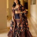 Aishwarya Lekshmi Instagram - 🖤 Outfit : @toraniofficial Styling : @stylebyami @garimagarg14 Jewellery : @abhilasha_pret_jewelry Hair : @soverpukhrambam Pictures: @kiransaphotography