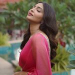 Aishwarya Lekshmi Instagram - Chola Tour | KOCHI Wearing @rajiramniq Styled by @stylebyami @garimagarg14 Jewellery: @kishandasjewellery Footwear : @crimzonworld Hair : @soverpukhrambam Pictures: @yaami____