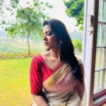 Aishwarya Rajesh Instagram - Close ur eyes, Fall in love , Stay ther ❤️❤️ #Rumiquotes
