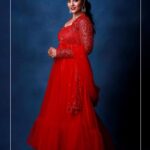 Aishwarya Rajesh Instagram – There is a shade of Red for every Women Happy women’s day to all d beautiful women out there ❤️ 
Outfit @studio149 
makeup @ananthmakeup 
Hairstyle @sharmilahairstylist 
Photography @udaya_kaptures 
Asistant @supramanian.d