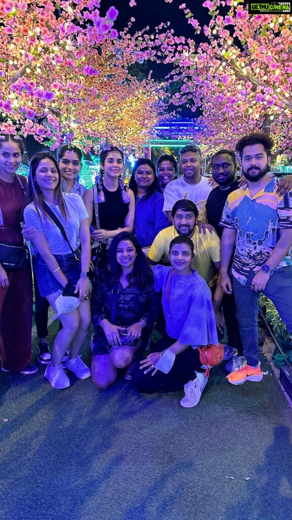 Aishwarya Rajesh Instagram - Whatta blast 💥 Thank u @gtholidays.in for making this trip most memorable ❤️❤️❤️ @samyuktha_shan @aishwarya4547 @samuelsunnyjamess @meenakshigovindharajan_ @shubasamzz @sanambinduforever @thetravelleraa @swetha.kishore