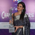 Aishwarya Rajesh Instagram - Thank u @ottplayapp for honouring me #ottplaychangemakersawards for #Suzhal Thanks to my entire team #Nandhini is always special ❤️❤️❤️ Special thanks to my directors @pushkar.gayatri @brammaofficial @anucharan.m n team @amazonprime