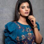 Aishwarya Rajesh Instagram - Be happy for this moment ….. Makeup @prakatwork hairstyle @motwanikiara Photography @murlee_photography