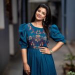 Aishwarya Rajesh Instagram - Be happy for this moment ….. Makeup @prakatwork hairstyle @motwanikiara Photography @murlee_photography