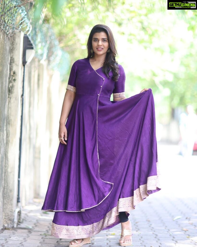 Aishwarya Rajesh Instagram - Farhana promotions wearing this vibrant outfit @tamarachennai Photography @arunprasath_photography Styled @navadevi.rajkumar Makeup @ananthmakeup Hairstyle @mahi_hairdo