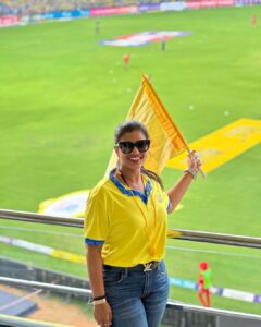 Aishwarya Rajesh Instagram - Watta match 😍 CSK ❤️ Will be bak stronger ❤️
