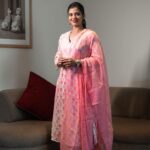 Aishwarya Rajesh Instagram - Wearing this elegant outfit @themadrasboutique Photography @crackjackphotography Makeup @ananthmakeup Hairstyle @m_a_h_i_hairdo
