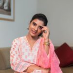Aishwarya Rajesh Instagram - Wearing this elegant outfit @themadrasboutique Photography @crackjackphotography Makeup @ananthmakeup Hairstyle @m_a_h_i_hairdo