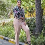 Aishwarya Rajesh Instagram - Gng casual for #soppanasundariPromotions Clicked @crackjackphotography Makeup @ananthmakeup Hairstyle #Mahi