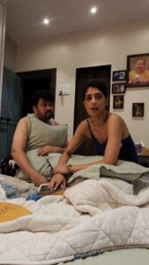 Aishwarya Sakhuja Instagram - Does this also happen to you??? 😕😕😕 #rohitaishwarya #couplegoals #couplereels #couplereelsvideos #instafam #instagood #marriedcouple #marriage #marriedlife #marriagegoals #marriageworks #AishwaryaSakhuja #rohitnag #reelkarofeelkaro #reelsinstagram