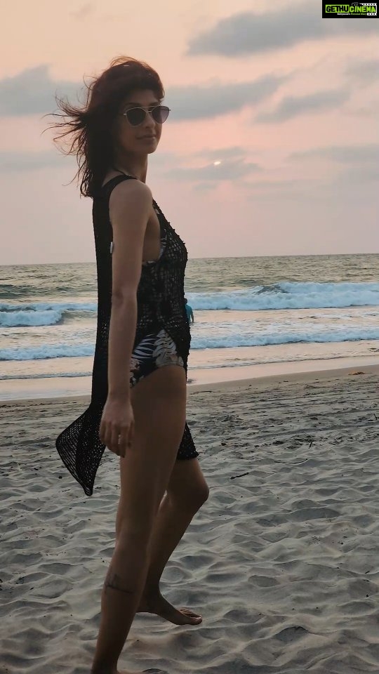 Aishwarya Sakhuja Instagram - Happily lost at the sea! 🌊 . . #goa #goadiaries #majormissing #beachvibes #reels #reelsinstagram #aishwaryasakhuja