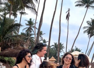 Aishwarya Sakhuja Instagram - Girls can't pose for a long time 😂 (swipe right to see the proof) PS- Guess what made us laugh so hard there . . #friends #girlgang #throwback #throwbackthursday #trip #goa #goadiaries #aishwaryasakhuja