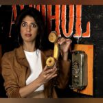 Aishwarya Sakhuja Instagram - Telephones have become so vintage that it instantly brings a smile on the face of millennials and the gen z keep struggling to use them...Swipe till the end to see the difference! 📞 Which category do you belong to? . . #telephone #vintage #olddays #modern #millenials #genz #goodtimes #goodvibes #aishwaryasakhuja