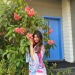 Akanksha Puri Instagram - Blossom like a flower 🌸 . . #happymonday #goodvibes #instagood #instagram #picoftheday #travel #travelphotography #life #lifestyle #fitness #beingme #akankshapuri #❤️