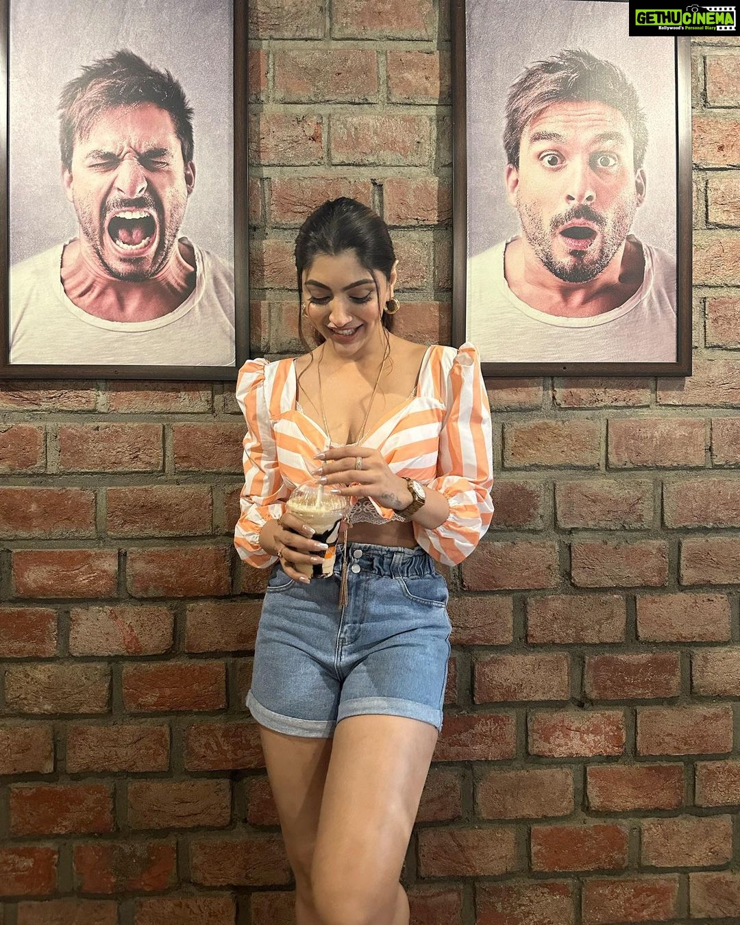 Akanksha Puri - 25.6K Likes - Most Liked Instagram Photos