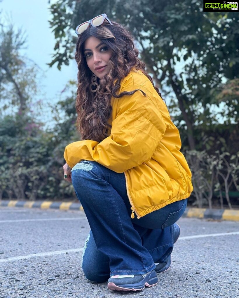 Akanksha Puri Instagram - Escape the ordinary 🔥💕 . . #instagram #picoftheday #photooftheday #photography #instadaily #fashion #love #life #style #smile #beingme #akankshapuri #❤️