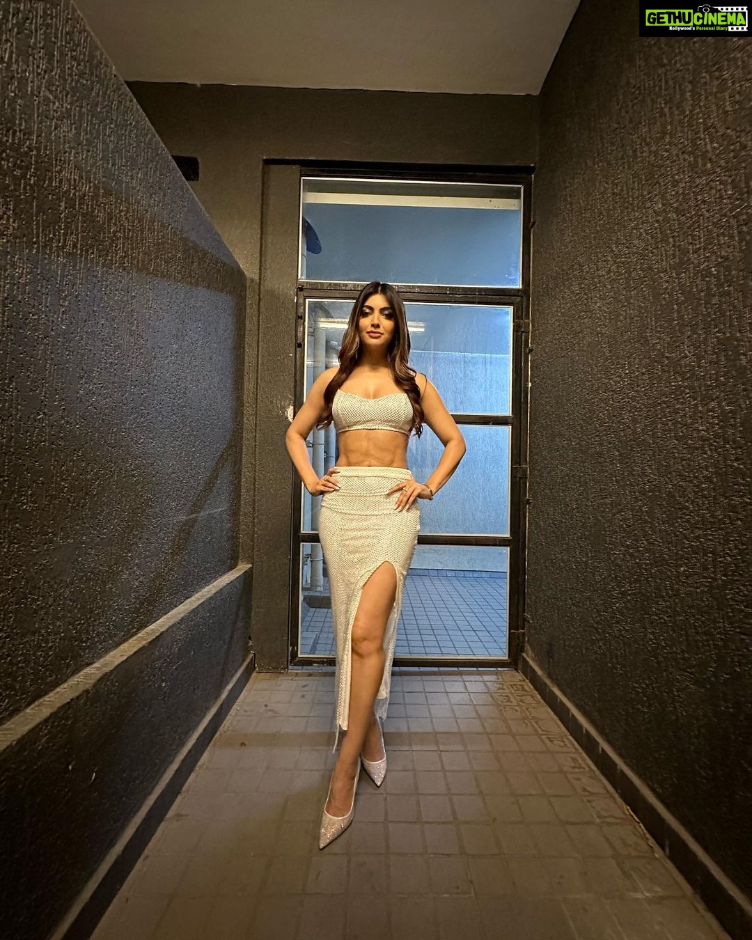 Akanksha Puri - 65.3K Likes - Most Liked Instagram Photos