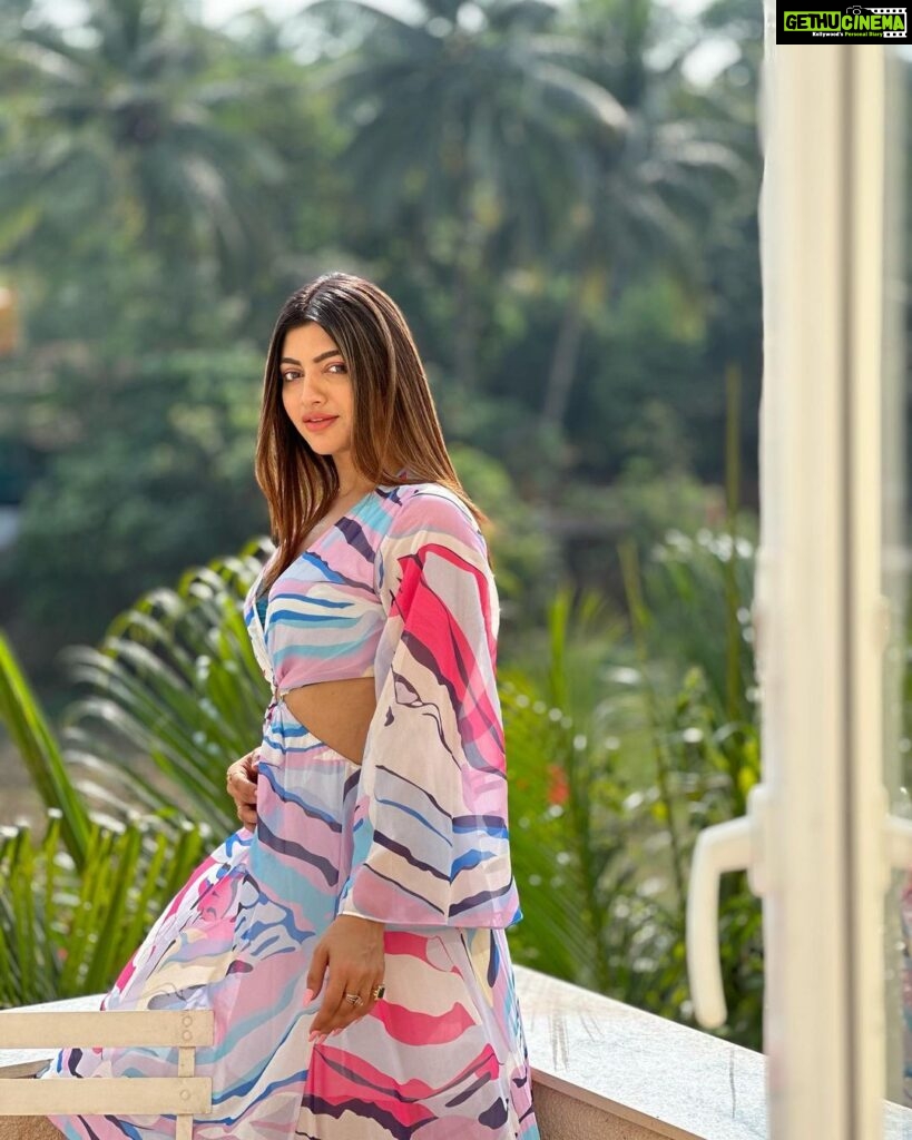 Akanksha Puri Instagram - Morning gets even more beautiful when your bedroom balcony has this view ❤️ 🤩 . . Thanks @smartvistas Goa @tushar_jain08 for this comfortable stay and your wonderful hospitality ❤️ . . #goodmorning #morning #goodvibes #unedited #unfiltered #picoftheday #photooftheday #photography #travelphotography #goa #love #beingme #akankshapuri #❤️