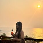 Akanksha Puri Instagram - Atleast my drink has a Red Rose 🌹😝 “Happy Valentines Day” ❤️. Location: @ivoryy.goa . . [Specially to all who r enjoying single hood like me 😝😜] #happyvalentinesday #14february #single #singlehood #goodvibes #instagram #instagood #instadaily #ootd #picoftheday #photooftheday #fashion #style #fitness #love #life #beingme #akankshapuri #❤️