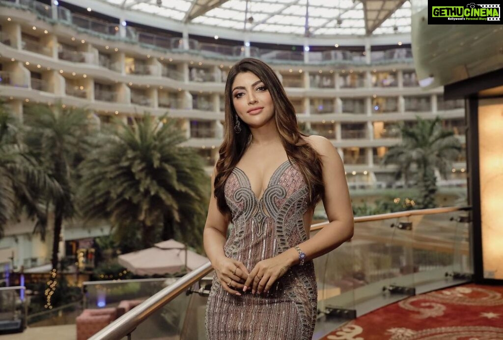 Akanksha Puri Instagram - Fearless & Fabulous 🔥❤️ . . #morning #morningpost #ootd #instagram #instagood #life #picoftheday #photooftheday #photography #fashion #style #awards #moststylishactress #beingme #akankshapuri #❤️ Captured by 📸 @lsd.photography.official