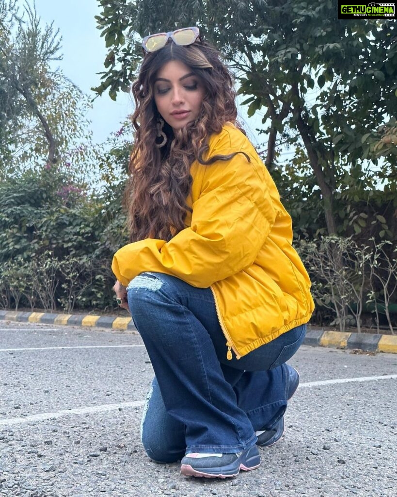 Akanksha Puri Instagram - Escape the ordinary 🔥💕 . . #instagram #picoftheday #photooftheday #photography #instadaily #fashion #love #life #style #smile #beingme #akankshapuri #❤️